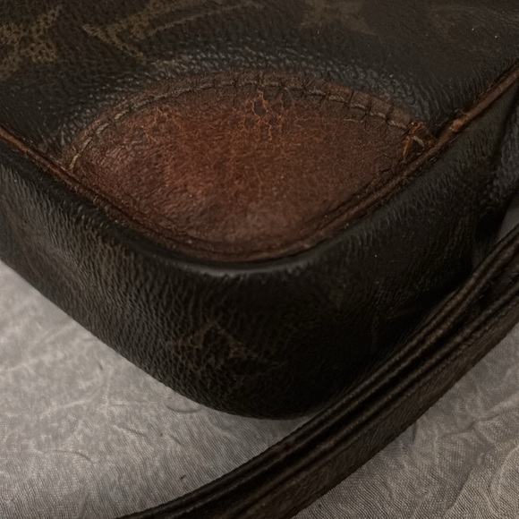 LOUIS VUITTON Monogram Marly
Dragonne GM Clutch Bag
Auth with COA - Picture 6 of 15